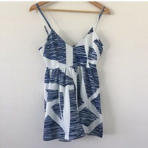 Haute Rogue Spaghetti Strap V Neck Short Romper M